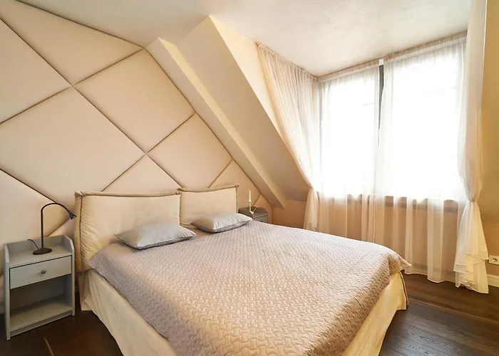 Emi Apartment
